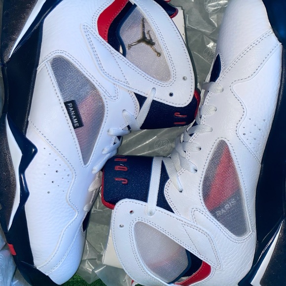 Air Jordan 7 Paris Saint- Germain